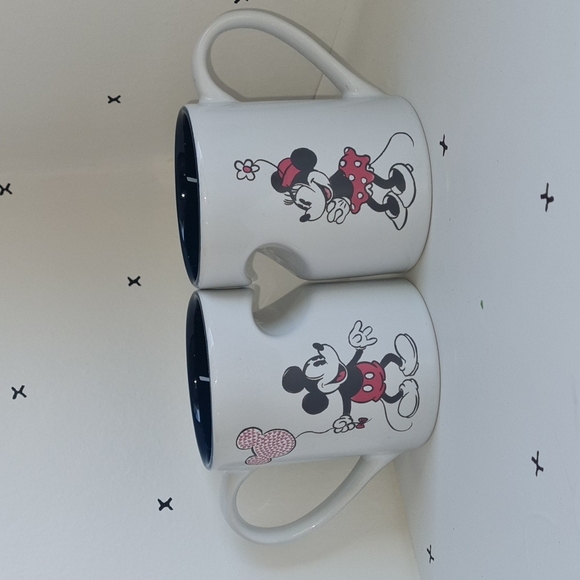 Disney Mickey and Minnie Cups I love you in French language - Picture 2 of 13